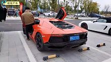 小小小酷哥：兰博基尼的声浪是真大，感觉迈凯伦在它面前就是弟弟