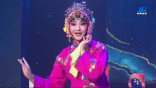梨园春擂主刘涵硕，演出商丘四平调《小包公》嗓子甜润扮相很漂亮