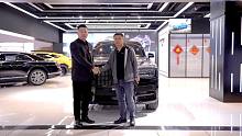 劳斯莱斯库里南BB版交车！黑/绿松石，哈尔滨老板很满意