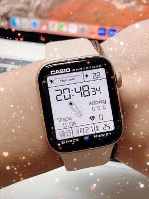 没有华为手表，就拿女朋友的Apple Watch前来应战！#太空人表盘 #手表