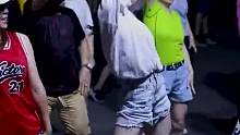 跳跃的灵魂，舞动的青春，广场舞的入门槛越来越高了