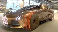 有“鱼鳃”的金色宝马vision next 100