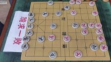象棋国家大师街边被高手围攻，谁料孙浩宇天生神力，一剑封喉