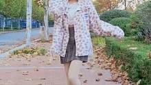 凶巴巴的豹豹猫步#aoa #猫步轻悄 