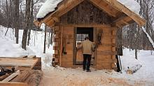 种菜老头-如何建造一个廉价的丛林原木小屋，一整年的创作，然后离开荒野家园