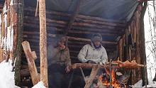 两天的丛林小屋冬令营，露营，原始的兔子晚餐，木工项目