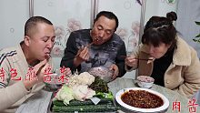 东北蘸酱菜的多种吃法，今天做了肉酱蘸着吃，这也太香了！
