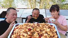 下饭菜系的香饽饽“麻婆豆腐”做法简单易学，豆腐嫩而不碎