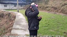 湖南怀化封村解除后，找小表妹玩，小表妹全程拿着手机玩