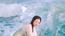 #小姐姐泳装 #海边美女 #夏天就要这么过 有幸被照亮，也想成为光