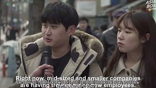 韩国街访：韩国人对创纪录的青年失业率做出反应