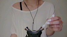 无人声耳朵清洁棉签和刷子