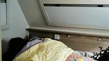 一条被子，两个靠垫，抵御四季的天气！就这样，天南地北是我家……#房车生活 #我的旅行日记