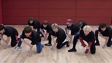 Stray Kids《MIROH》练习室镜像版，今天你和pldd们一起蹦起来了吗？【口袋推荐】
