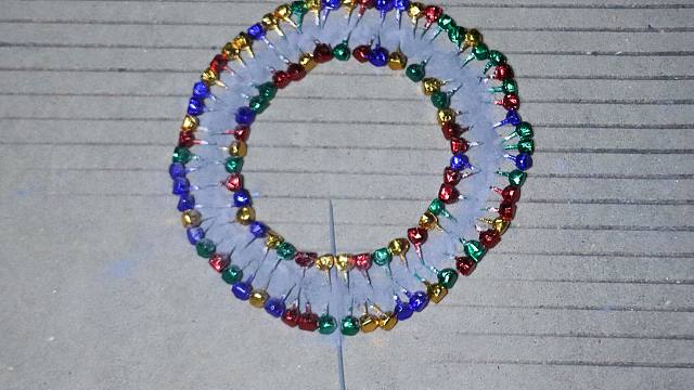 将100个"炫彩龙蛋烟花"摆在一起,点燃后,会有什么效果呢?