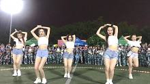 大一妹子军训,凭一支舞成为了全校男生的女神！网友：赶快出道吧