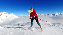 GoPro Awards: 圣诞老人滑雪进城
