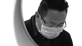 贾樟柯新冠疫情主题短片《来访》，以一次到访，反映疫情中人们的日常。