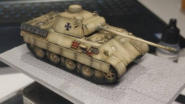 【模型一分钟】少女与战车涂装的黑豹d型