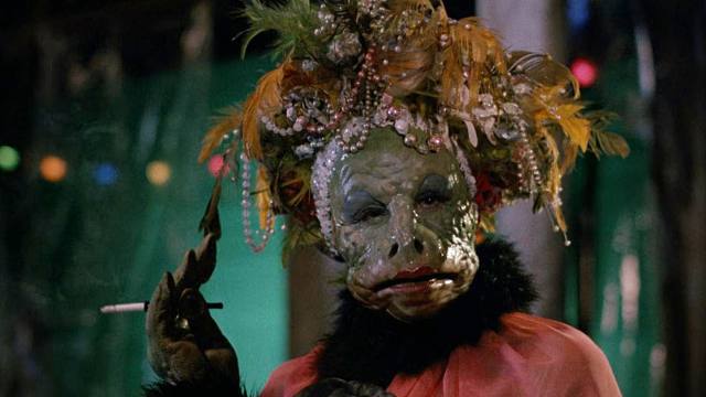 未来辐射导致男人暴毙,雄性青蛙变异人形,女人繁衍只能强忍恶心