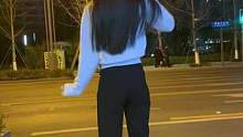 我以为我不抽烟 不喝酒 不会打麻将 不去酒吧 不会蹦迪，你会说我是好老婆，没想到你说我是没见过世面的