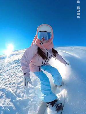 今年的野卡峽非常棒啊哈哈哈哈，大无痕雪太爽啦～～#全民冰雪季 #滑雪