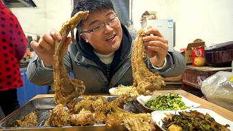 五斤羊排三头蒜，大sao做蒜香羊排，配俩小炒菜，一家人都馋了