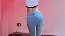 牛仔裤yyds？ #转身变装扭胯舞