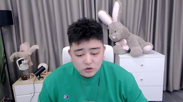 小胖4月20号份将回归长沙,自己和队长晶哥协商签约去84163(2)