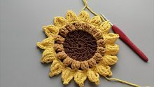 跟编织老师一起，钩一片毛线向日葵杯垫/花片