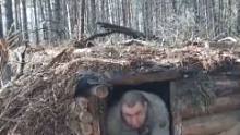 给地下木屋安装自制桶式烤箱，做饭取暖一步到位#野外建造 #户外美食 #露营 #木屋 #木屋建造 #户