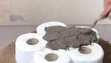 老外在卫生纸上抹了层水泥，最后的成品，让老婆笑开了花！