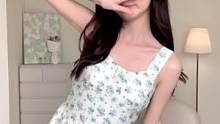 “闻到了吗 风里已经有夏天的味道了”#ootd穿搭 #碎花裙 #温柔风穿搭