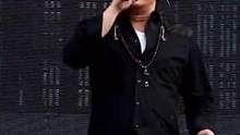 #王杰 他曾独自对抗四大天王不落下风，却因嗓子坏了消失在歌坛，留下了无尽的遗憾，天王很多、浪子只有一