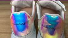 今天洗一双小姐姐的炫酷镭射鞋~#洗鞋 #修鞋洗护 #兔博士洗鞋#哎呦喂你鞋真好看#专业洗鞋 