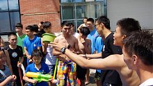 北体肌肉体育生夏日限定版运动丨水跑 water run