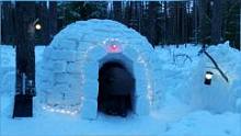 用积雪建造一间雪屋，点燃柴火炉，一个人在里面过夜#户外#露营#柴火炉#野外建造#野外生存#解压#助眠