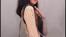 秋冬你会选择巴宝莉包包来搭配吗？#秋冬穿搭 #巴宝莉 #英国 #身边好物召唤术 #英伦风格#时尚穿搭