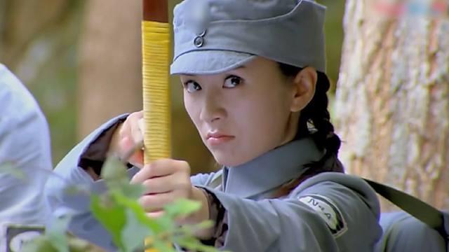 【暴躁解说】抗日神剧中精致女战士,一箭一个小鬼子