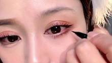 半段式眼尾教程，简单好看，别在说眼睛会了手不会#美妆 #快速画眼线 #眼妆 #新手化妆教程 #眼线 
