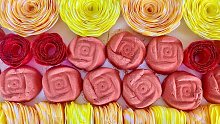 Crushing soap roses, soap plates. Crunchy Baking s