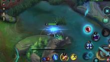 英雄联盟lol手游：这河蟹不就相当于白打了吗