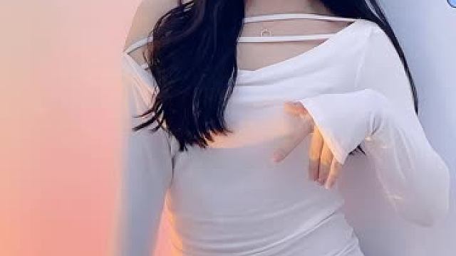 比比安慕希 #性感可爱 今天我请客 请你快乐