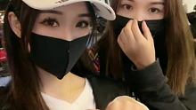 一个女人什么时候最迷人 当他不再爱任何人 不在意任何事 不在患得患失 停止胡思乱想 满眼都是冷漠 无