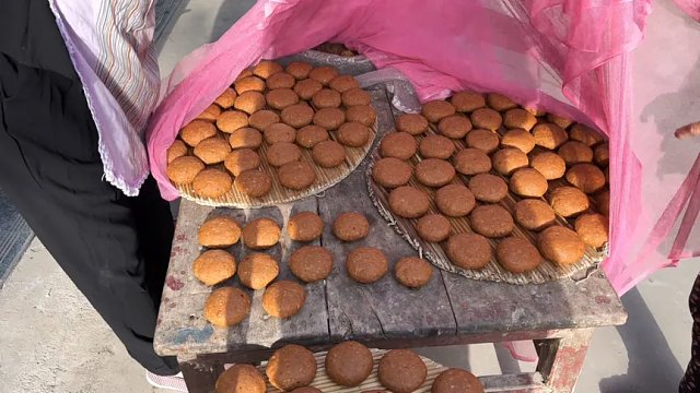 河南豆参制作过程,耗时十几天才能做出来,闻着臭吃着香