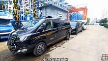 越来越多的人选小型房车旅行，6座商旅版超实用，城里代步也能开