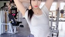 马上520了 准备谈八个男朋友 先私聊的当大房 #健身美女 #完美身材 #这谁顶得住啊