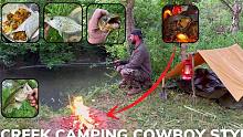 在小溪旁独自过夜牛仔露营，钓鱼，铅球铸造和鱼炸玉米饼