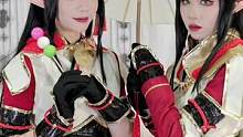 有个双胞胎姐妹陪你出COS也太棒了吧！谁是姐姐谁是妹妹？#体验进入二次元的一天 #摄影 #二次元原创