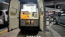 Vanlife风格的升顶房车来了，横竖三张床，一体式卫生间还能洗澡